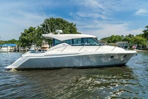 39ft Tiara Yachts Yacht For Sale