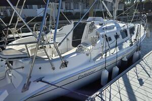Endeavour 32ft Hunter Yacht For Sale
