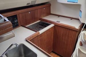 Endeavour 32ft Hunter Yacht For Sale