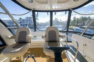 2013 Sea Ray 520 Sedan Bridge thumbnail 30