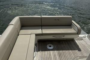 47FT (14.4M) SEA RAY Worth Avenue Yachts