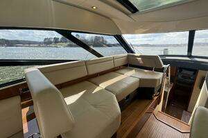 2015 Sea Ray thumbnail 11