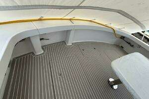 2013 Hatteras GT54 thumbnail 6