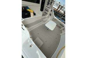 2013 Hatteras GT54 thumbnail 8