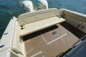2018 Chris-Craft Catalina 34 thumbnail 6