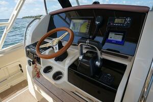 2018 Chris-Craft Catalina 34 thumbnail 10