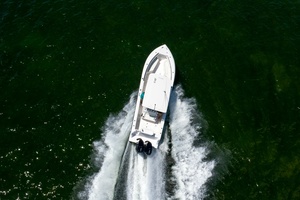 34FT (10.36M) REEF RUNNER