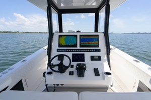 34FT (10.36M) REEF RUNNER