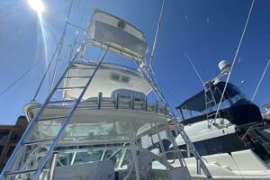 2006 Cabo 40 Express - BUZZ CATCHER