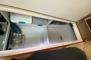 2006 Cabo 40 Express - BUZZ CATCHER