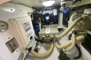 2006 Cabo 40 Express - BUZZ CATCHER