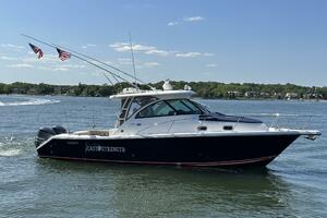 Cast Strength 36ft Pursuit Yacht For Sale