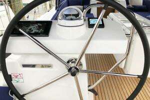 2018 Jeanneau 54 thumbnail 13