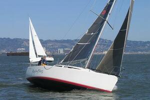 Relentless 31ft Sydney Yacht For Sale