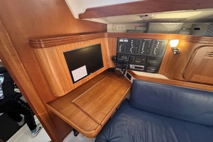 UPBEAT 36ft C amp C Yacht For Sale