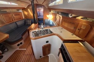 UPBEAT 36ft C amp C Yacht For Sale