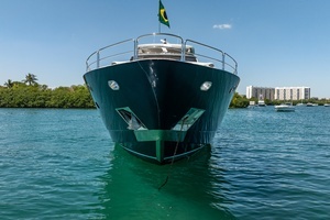 2010 Sunseeker 34 Metre Yacht thumbnail 3
