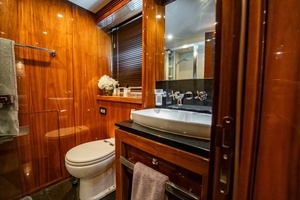 2010 Sunseeker 34 Metre Yacht thumbnail 65