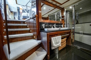 2010 Sunseeker 34 Metre Yacht thumbnail 67