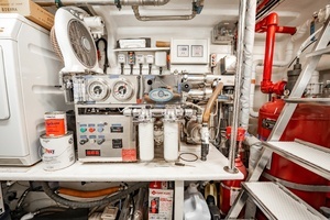 2010 Sunseeker 34 Metre Yacht thumbnail 73