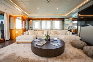 2010 Sunseeker 34 Metre Yacht thumbnail 31