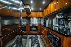 2010 Sunseeker 34 Metre Yacht thumbnail 37