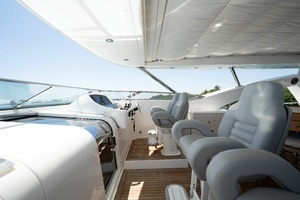 2010 Sunseeker 34 Metre Yacht thumbnail 21