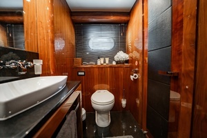 2010 Sunseeker 34 Metre Yacht thumbnail 58