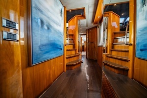2010 Sunseeker 34 Metre Yacht thumbnail 43