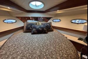 Moonstruck 53ft Carver Yacht For Sale