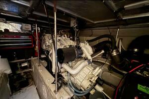 Moonstruck 53ft Carver Yacht For Sale