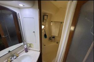 Moonstruck 53ft Carver Yacht For Sale