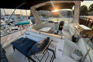 1998 Carver 530 Voyager thumbnail 49