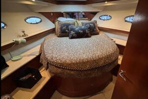 Moonstruck 53ft Carver Yacht For Sale