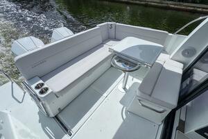 2026 Beneteau Antares 9 thumbnail 11