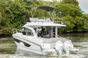 2026 Beneteau Antares 11 thumbnail 3