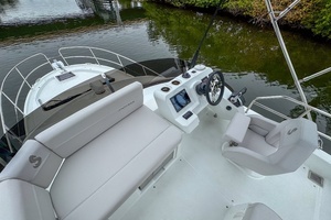 2026 Beneteau Antares 11 thumbnail 27