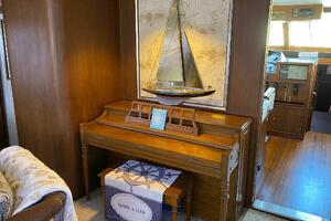 80FT (24.38M) BURGER