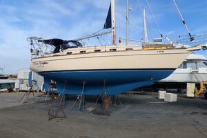 3 DOLPHINS 37ft Island Packet Yacht For Sale