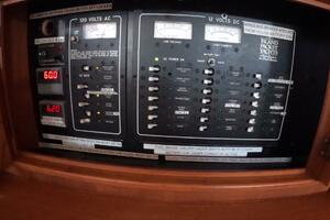 3 DOLPHINS 37ft Island Packet Yacht For Sale