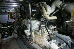 1999 Sea Ray 480 Sedan Bridge thumbnail 11