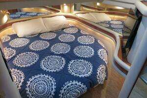 1999 Sea Ray 480 Sedan Bridge thumbnail 19