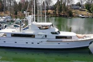 LIQUIDITY 102ft Broward Yacht For Sale