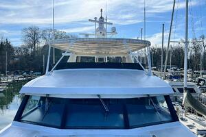 LIQUIDITY 102ft Broward Yacht For Sale