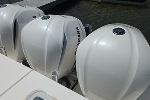 2019 Pursuit 355 Offshore thumbnail 46