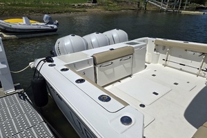2019 Pursuit 355 Offshore thumbnail 49