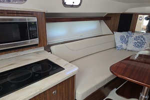 2019 Pursuit 355 Offshore thumbnail 20
