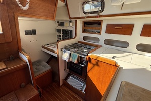 1990 Caliber 38 thumbnail 6