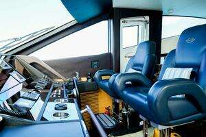 2016 Sunseeker 75 Yacht thumbnail 33