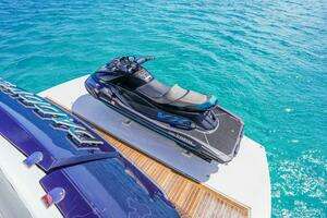 2016 Sunseeker 75 Yacht thumbnail 13